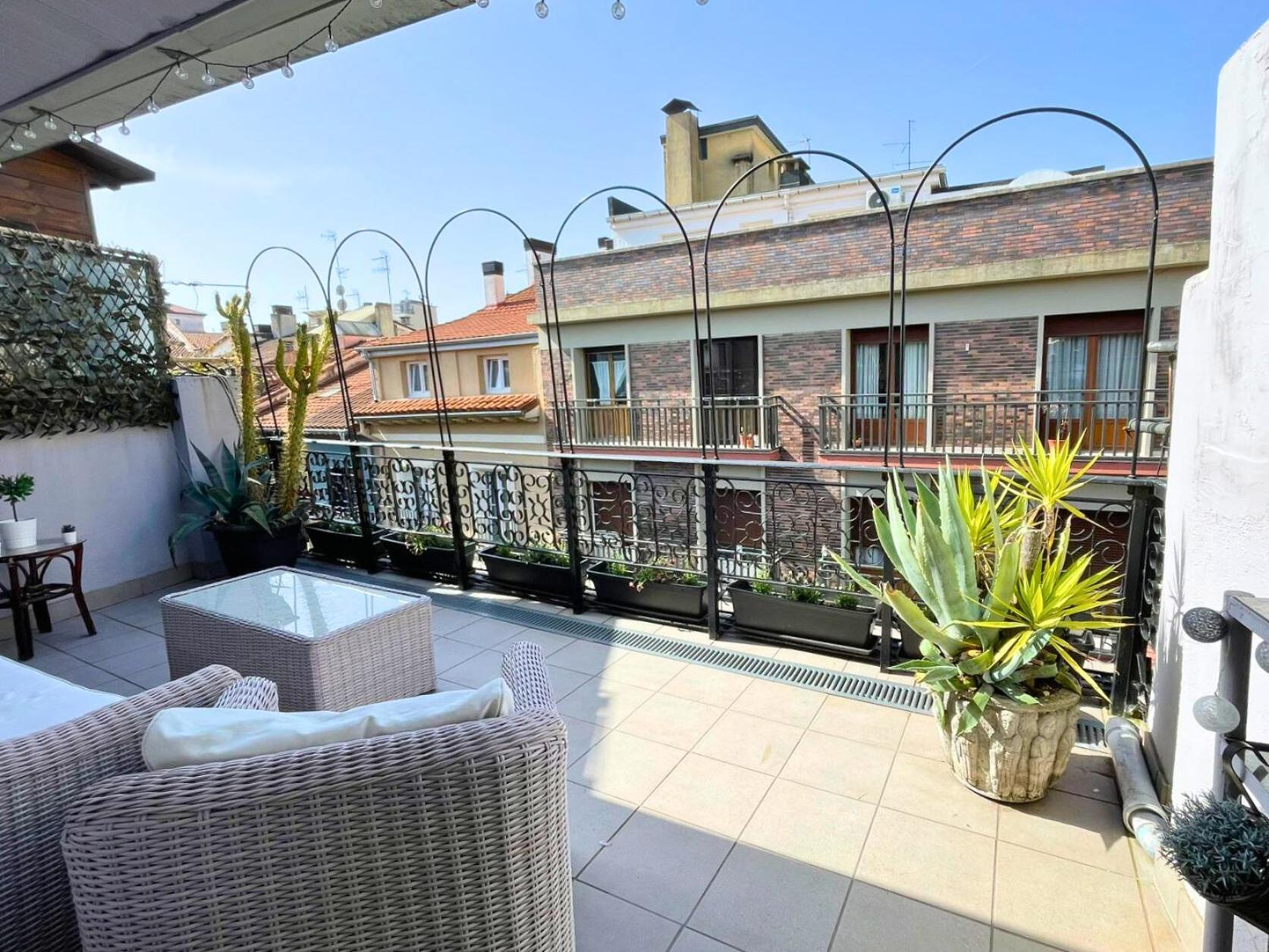 Top Apartment Atico Con Terraza Con Vistas Al Encierro San Fermin Pamplona Esterno foto